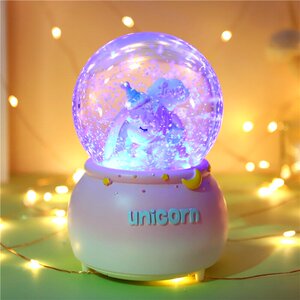 日本购梦幻少女心发光水晶球女孩桌面摆件七彩灯飘雪花r八音盒生