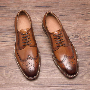 复古英伦风雕花商务正装皮鞋