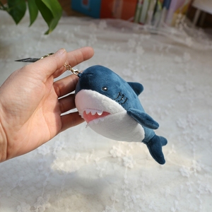 小啊呜鲨鱼挂件创意小鲨鱼钥匙扣毛绒海洋鱼公仔书包挂件儿童礼物