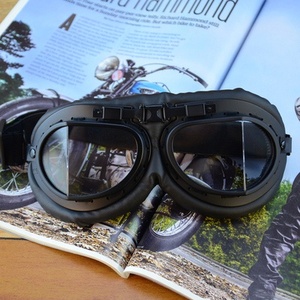 二战飞行员头盔