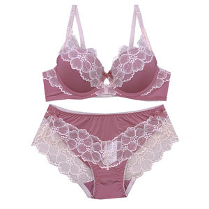 ullala内衣少女粉色花朵软钢b圈蕾丝性感聚拢舒适文胸套装现货