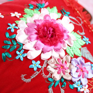 丝带绣抱枕2021新款手工刺绣diy材料包自绣一对结婚喜庆花卉靠垫