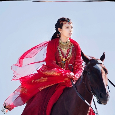 东宫小枫同款古装沙漠异域风情汉服女黑红色披肩风全套公主演出