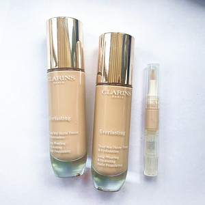 新品娇韵诗99持久无暇粉底液遮瑕遮毛孔控油哑光雾面中小样试色