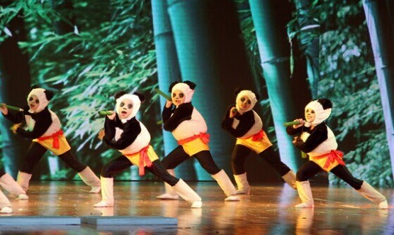 表演课动物模仿熊猫图片