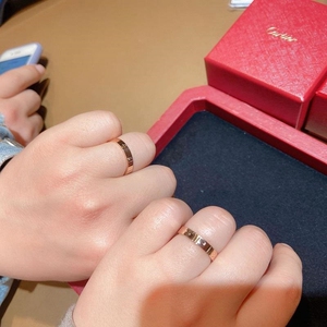 代购cartier02卡地亚 love系列男女同款18k玫瑰金结婚戒指对戒