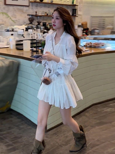 白色连衣裙女高级感气质名媛高端女神范长袖裙子夏季新款女装2024