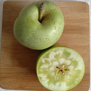 烟台青香蕉苹果