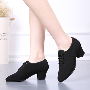 广场舞鞋形体仪态牛津布教师鞋三步踩双人交谊拉丁舞蹈鞋女