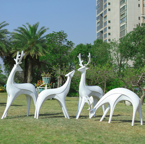 室外抽象梅花鹿摆件园林景观草坪造景装饰白模型玻璃钢鹿雕塑小品