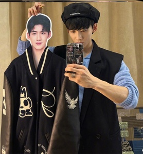 白敬亭人形衣架明星人形立牌衣架王一博人形衣服架小白头像挂衣架