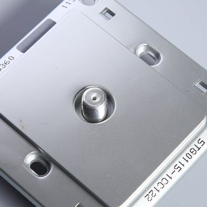 开关插座远景系列彩银宽频电视有线面板螺口高清宽频电视插