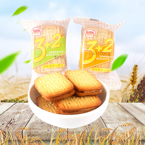 永得利3加2香蕉水果味夹心饼干老式三加二散装网红好吃小包装零食
