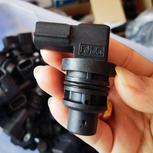 适配马自达3马6m5海马福美来普力马oss输出轴转速车速感应传感器