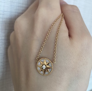 迪奥八芒星项链