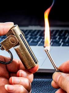 zippo之宝抖音万次火柴钥匙扣煤油打火机户外创意个性ins超火奇