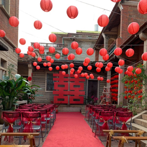结婚院子装饰红灯笼拉旗蜂窝球农村别墅庭院婚礼装饰拉花场景布置