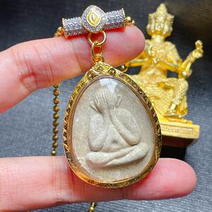 龙婆多 必打佛 必达佛 掩面 2524年 金壳带卡 泰国