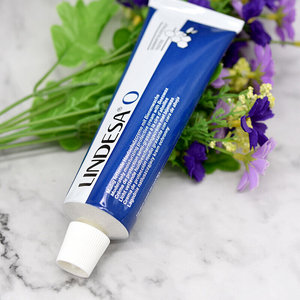德国lindesa天然蜂蜡秋冬男女护手霜滋润保湿补不油腻水防干裂