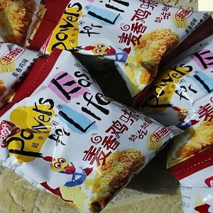 麦乐鸡块膨化垃圾食品小零食 怀旧盼盼香辣鸡味块零食大礼包薯片