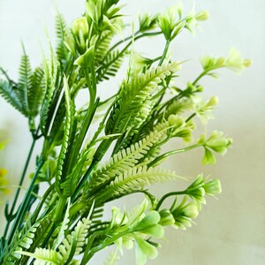 花束配草塑料