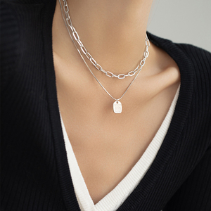 方ns嘻哈字母钛钢骨牌项链女冷淡风个性夏季百搭小众设计感锁i.