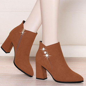 百搭中跟春季短靴子女鞋春款鞋子女2019新款短筒女靴粗跟韩版时尚