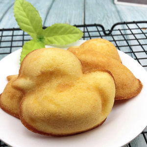 泡吧小黄鸭蛋糕点心软面包整箱