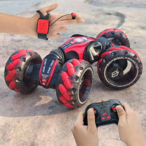 儿童玩具遥控车电动四驱车手表手势感应扭变车越野车遥控汽车男孩