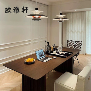 北欧黑胡桃色实木餐桌家用原木设计书桌办公室洽谈桌现代简约饭桌