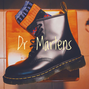 Dr.Martens马汀博士1460 经典款荔枝纹软硬皮8孔系带男女马丁短靴