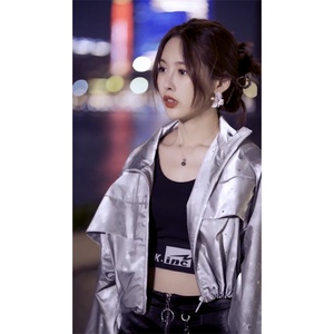 抖音泊言妹妹同款夏季灰色亮面短款外套a松紧腰不撞款定制款时尚