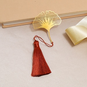 花朵书签流苏