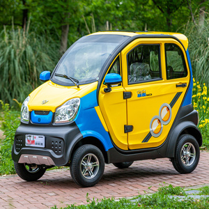 东威a8l新能源电动四轮车电瓶代步全封闭式小型带棚家用接送孩子