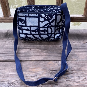 22包邮纯棉手工蜡染蓝印花布斜挎包长带子复古民族风x背包乌镇小