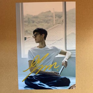 龚俊亲笔签名定 时l现芭莎 周边 龚俊16款照妆照 礼物送朋友 尚货