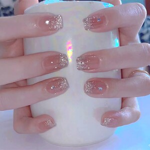 闪粉光疗美甲假指甲贴片裸色渐变甲片成品穿戴甲饰品新款贴纸