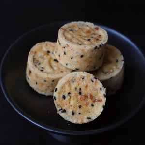 广东韶关翁源竹筒饼客家米饼自制白糯米芝麻炒黑米
