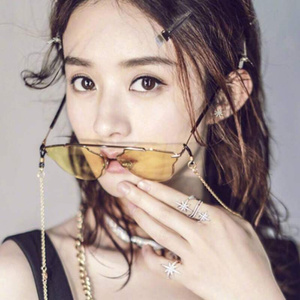 200人付款淘宝费启鸣薛之谦同款眼镜链条挂脖明星眼镜平光眼镜男复古