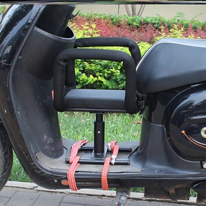 日本购电动车孩子前置小座椅电动摩w托车载娃坐凳坐椅凳子电摩椅