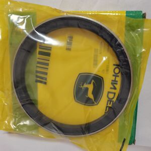 约翰迪尔天拖拖拉机配件  迪尔新式904-1204前轮毂油封al159594.