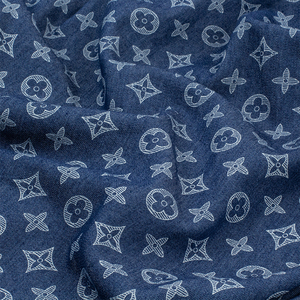 薄料经典老花字母印花水洗牛仔面料手工diy衬衫裙子衣服服装布料