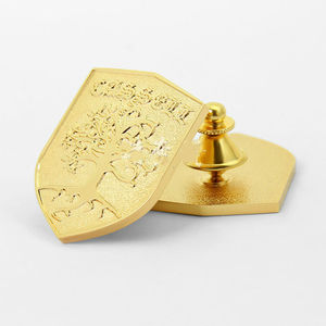 卡塞尔学院校徽胸针龙族世界树徽章屠龙游戏周边勋章立体纪念章sn