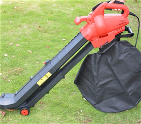 户外吸树叶垃圾