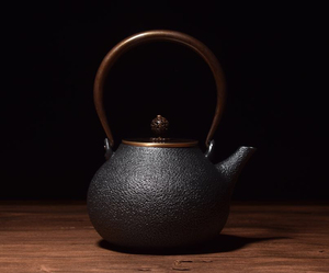 铸铁茶壶老铁壶手工无涂层烧水壶新中式软装茶室摆件日式复古茶具
