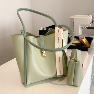 三福旗舰店高级感时尚大包包女2022新款大容量百搭单肩腋下包网红