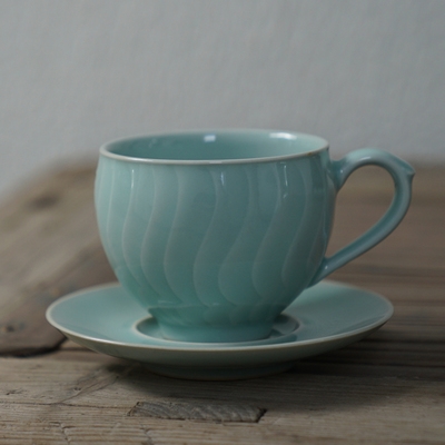 水月杯龙泉青瓷轻奢咖啡杯中式风格随行杯小精致陶瓷茶杯水杯