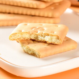 正航食品金装高钙蛋黄饼干中老年冲泡代餐早餐健康零食山东特产