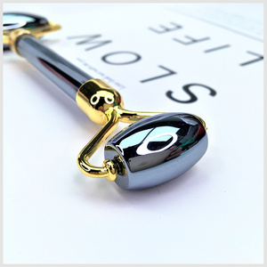 日本购厂家直销能量w石太赫兹滚轮按摩棒美容棒瘦身美容仪跨货源