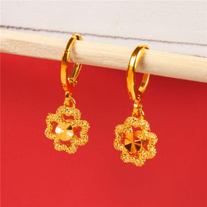 2022年新款黄金老凤祥云真金耳环女999纯金长款耳环黄金色花朵耳